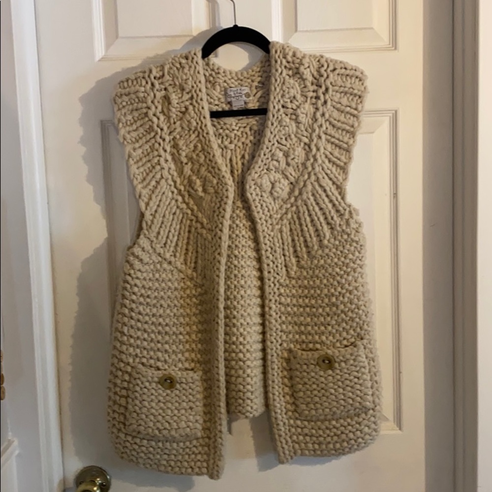 Knit sweater open vest